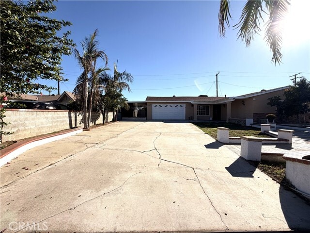 Foto del edificio - 4839 Grand Ave