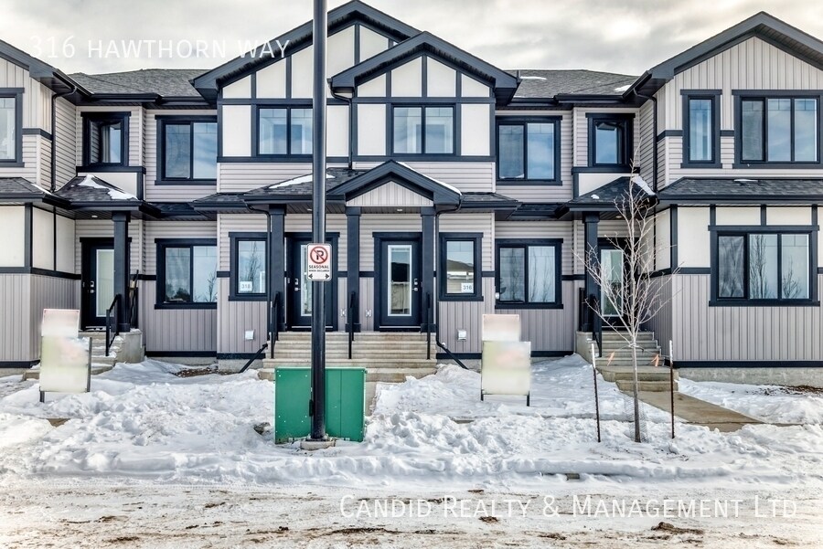 Building Photo - 3 bedroom full house for rent