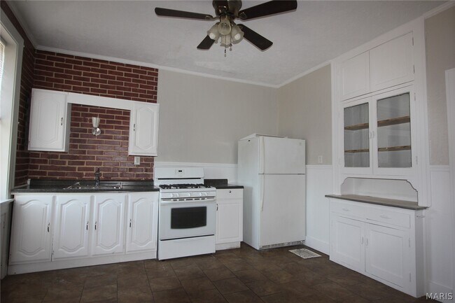 Foto del edificio - 4614 Cecil Pl