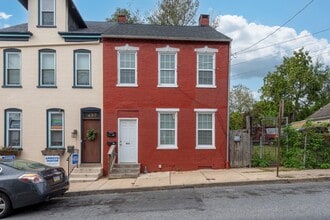 Building Photo - 455 High St