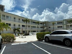 Building Photo - 3600 N Ocean Dr