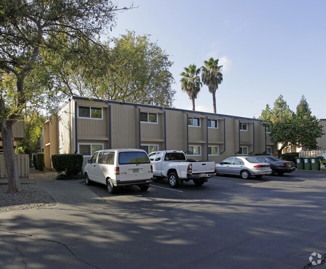 Portage Bay Apartments Rentals Davis, CA