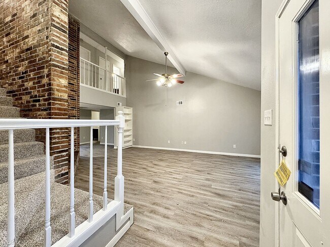 Building Photo - 4 br, 2.5 bath House - 19710 River Brook Ct