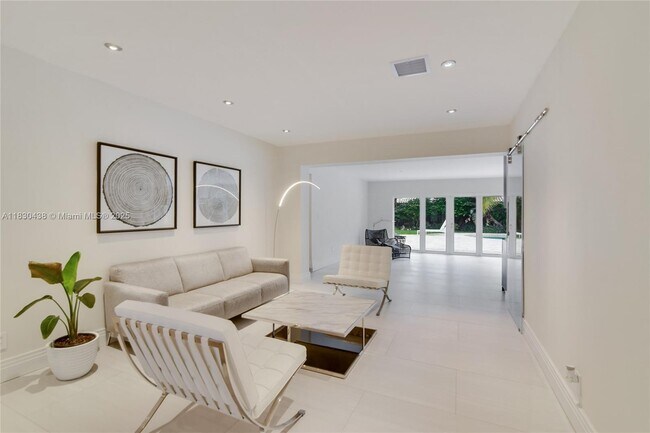 Foto del edificio - 20701 NE 21st Ct