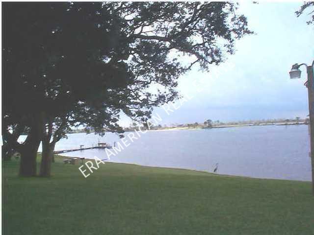 Foto del edificio - 209 Miracle Strip Pkwy