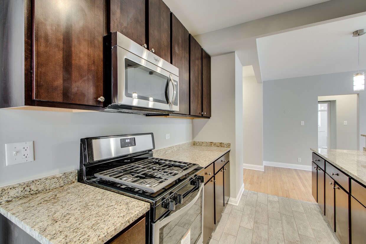 Foto principal - 836 E 53rd St