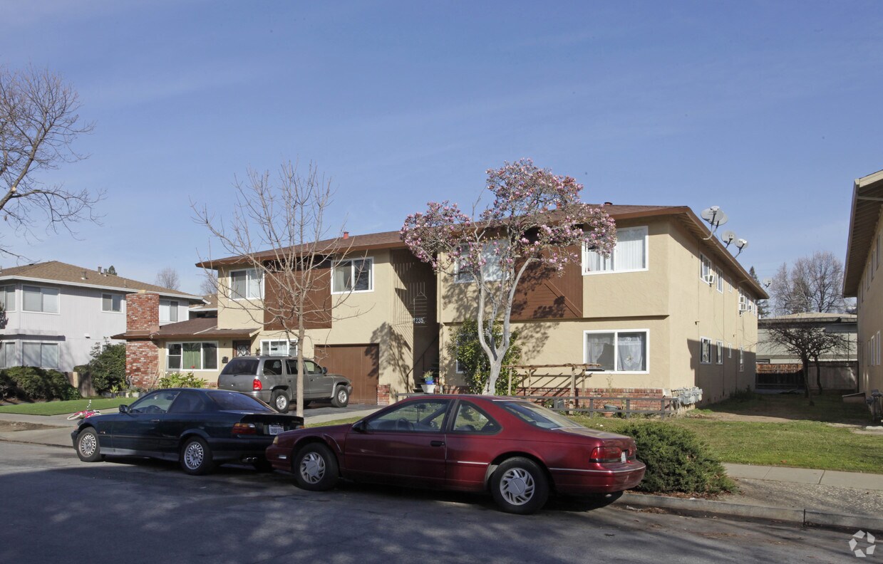 Primary Photo - 1235 Cortez Dr