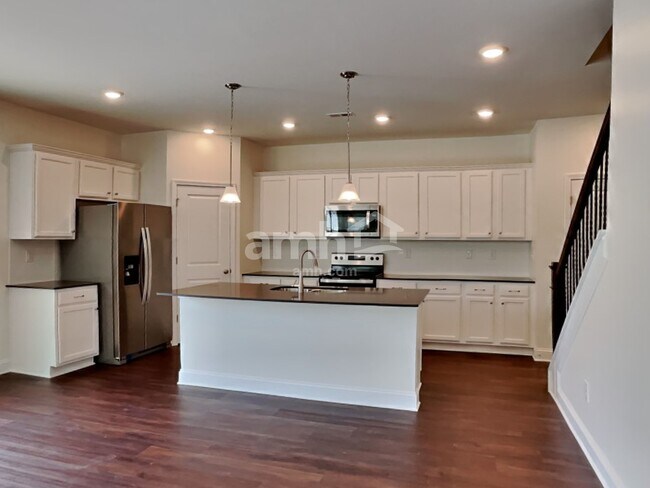 Foto del edificio - 560 Rivermist Dr