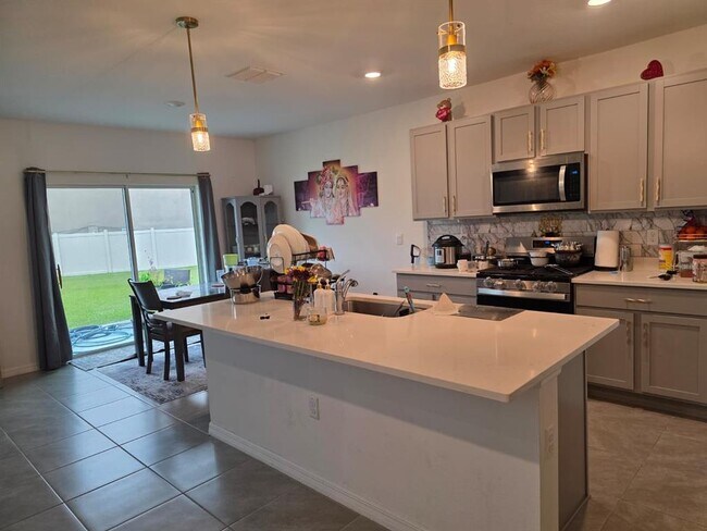 Foto del edificio - 35518 Lockman Wy