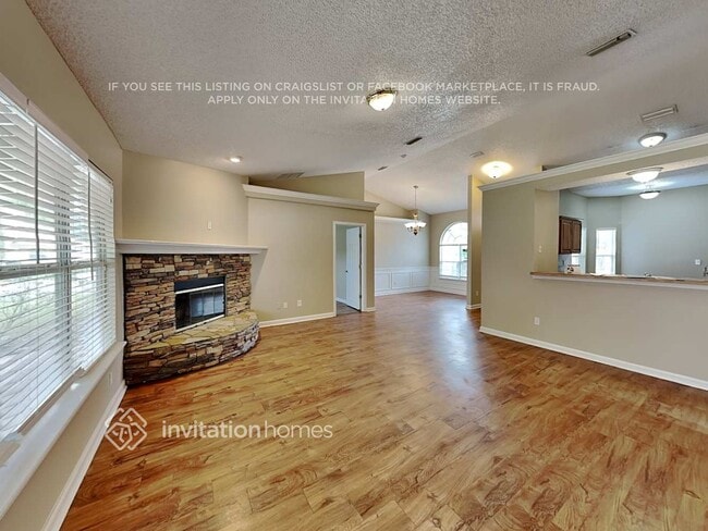 Foto del edificio - 2915 Majestic Oaks Ln
