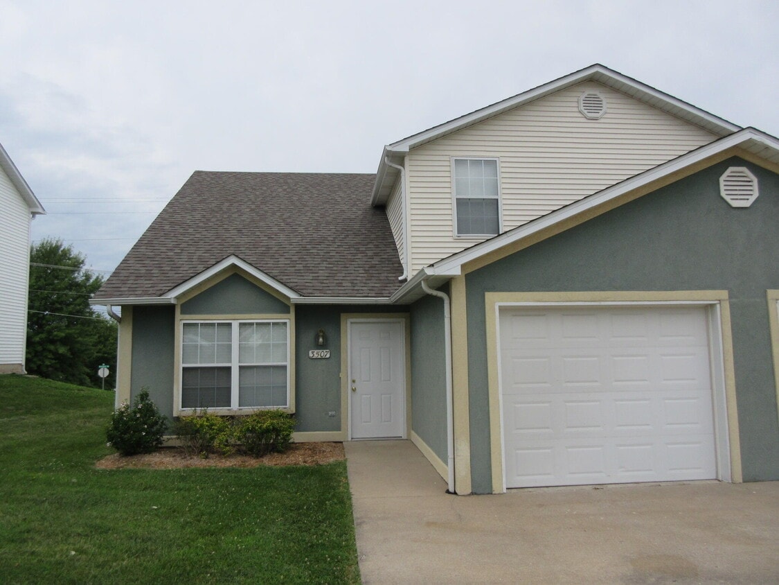 3507 La Mesa Dr, Columbia, MO 65201 Townhome Rentals in Columbia MO