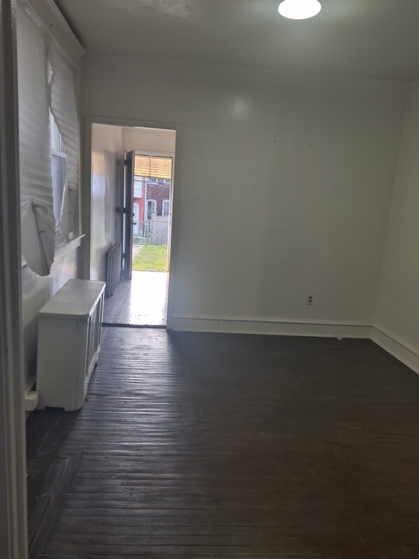 Foto del edificio - 6139 Walker St