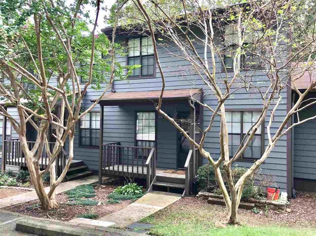 Building Photo - 4279 The Oaks Dr