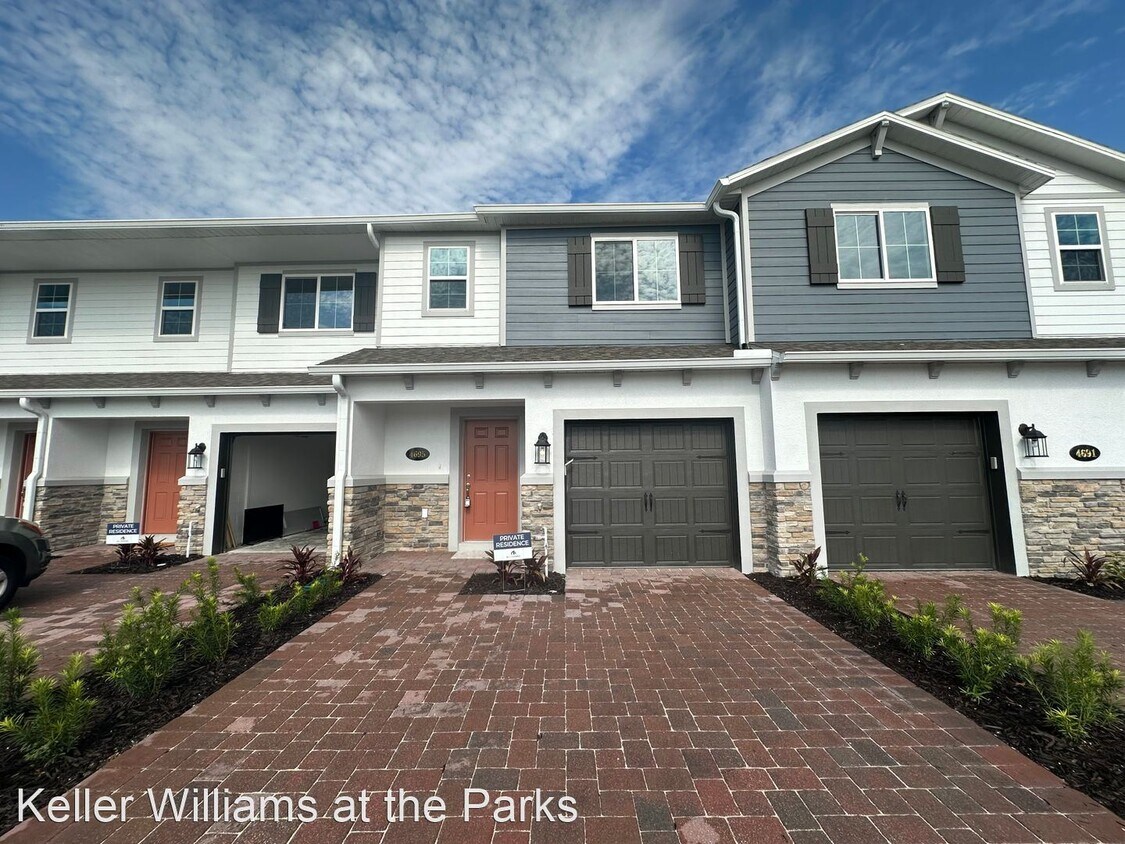Foto principal - 3 br, 2.5 bath House - 4695 Campsite Loop