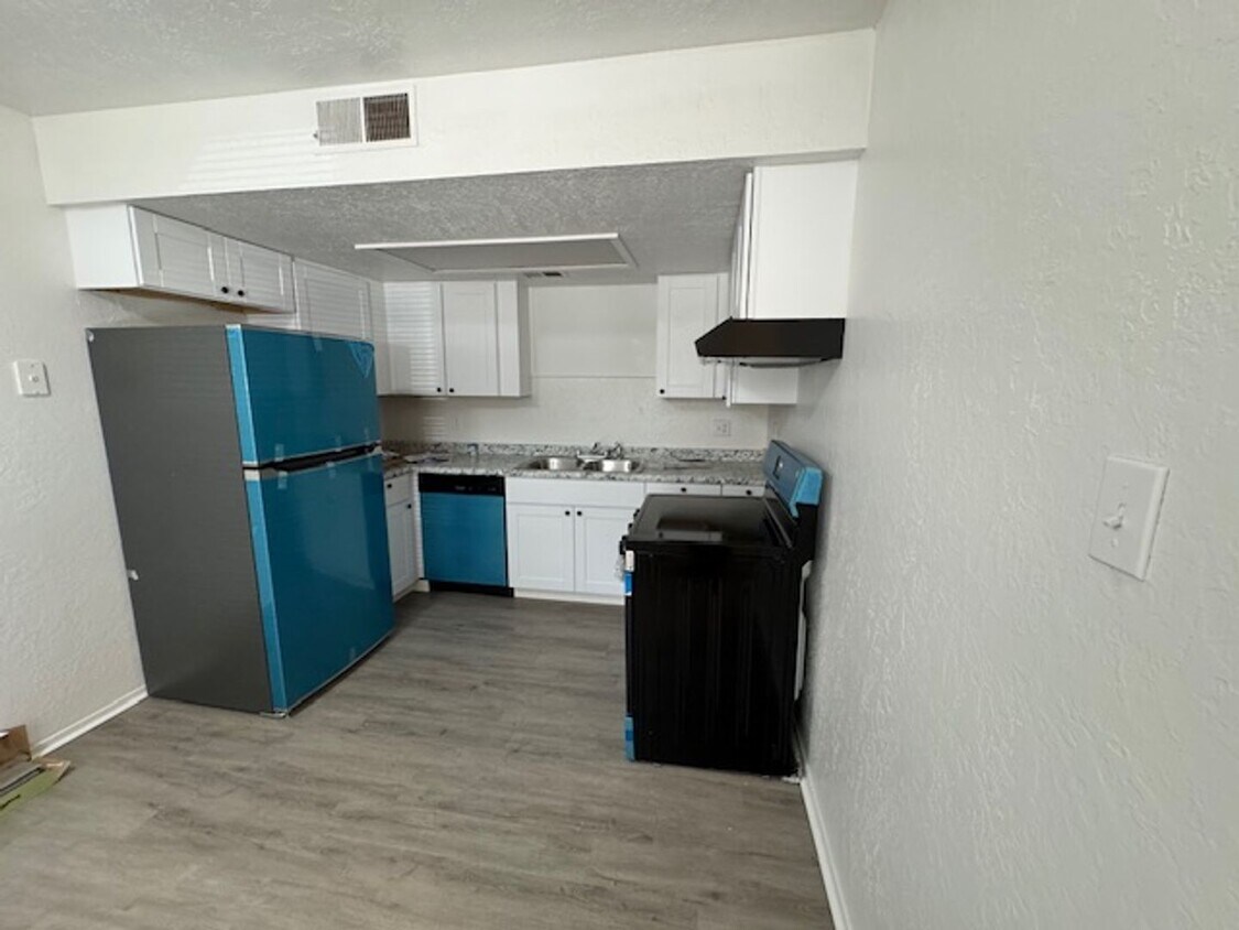 Foto principal - 1050 Meadowlark Ct SE
