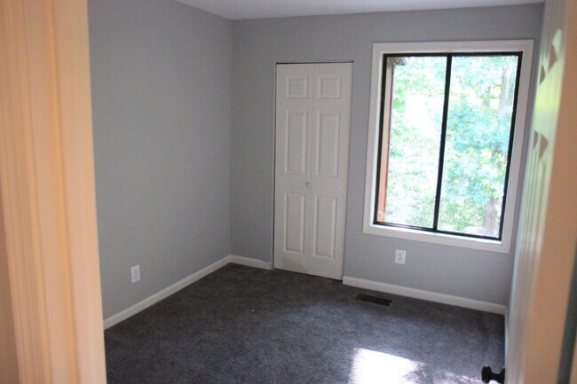 Building Photo - 2160 Cartwright Pl