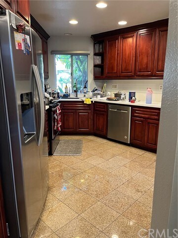 Foto del edificio - 76 Vassar Aisle