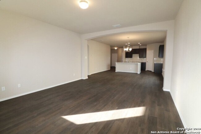 Foto del edificio - Bella Vista home in Meadow Park! Asbury pl...