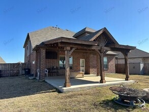 Building Photo - 9625 Calaveras Rd