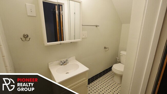Foto del edificio - 4631 N Paulina St