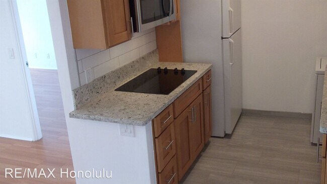 Foto del edificio - 1 br, 1 bath House - 400 Hobron Ln #908