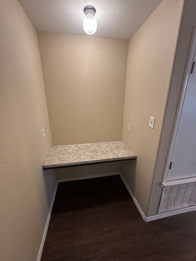 Building Photo - AVAILABLE SOON! *MORE PHOTOS COMING SOON*