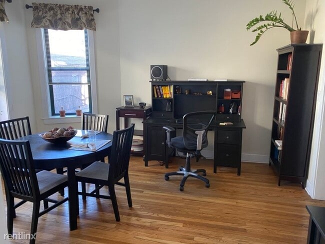 Foto del edificio - 5637 S Kenwood Ave