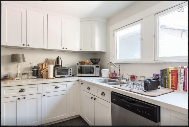Cocina - 1453 Echo Park Avenue