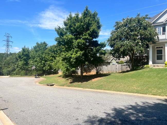 Building Photo - 134 Darmondale Dr