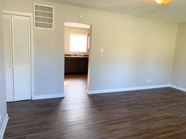 Building Photo - 3875 N ARLINGTON AVENUE