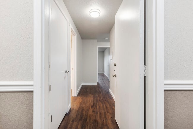 Building Photo - Westmont Apartments