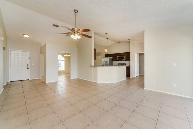 Building Photo - 1015 Elizabeth Ridge Ct