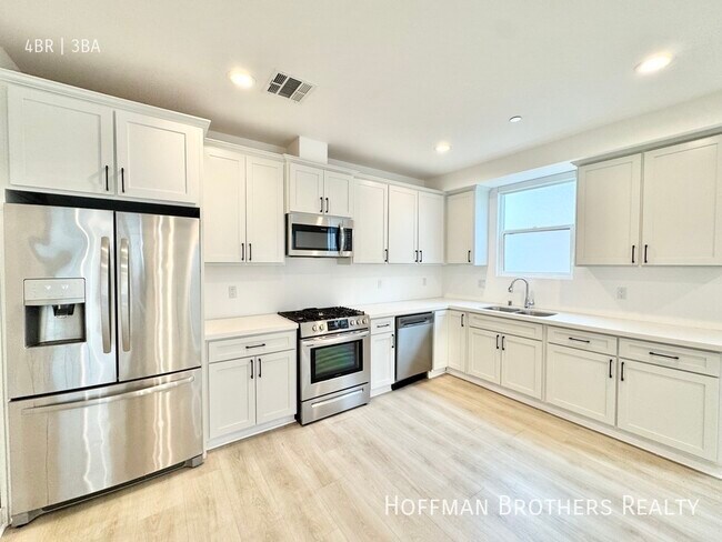 Building Photo - 14252 1/2 Roscoe Blvd Panorama City, CA 91402