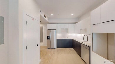 Building Photo - 24 Mt Pleasant St