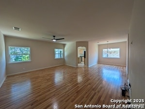 Foto del edificio - 9311 Llano Verde