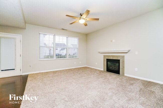 Building Photo - 4015 Peregrine Pass Dr