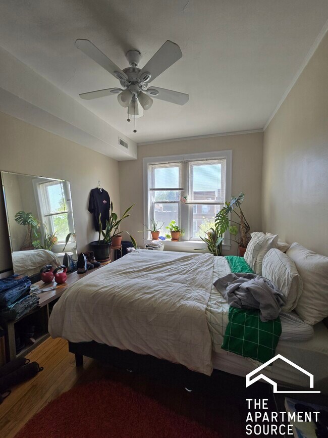 Foto del edificio - 2474 W Pensacola Ave