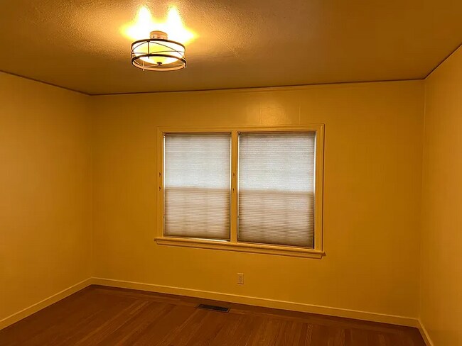 Foto del edificio - 123 W Frances Willard Ave