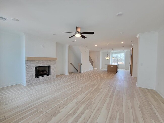 Foto del edificio - 1343 Harvest Park Ln