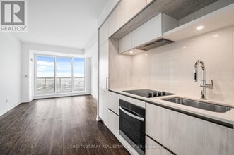 Building Photo - 2 David Eyer Rd