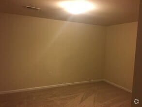 Building Photo - 606 Hupps Hill Ct