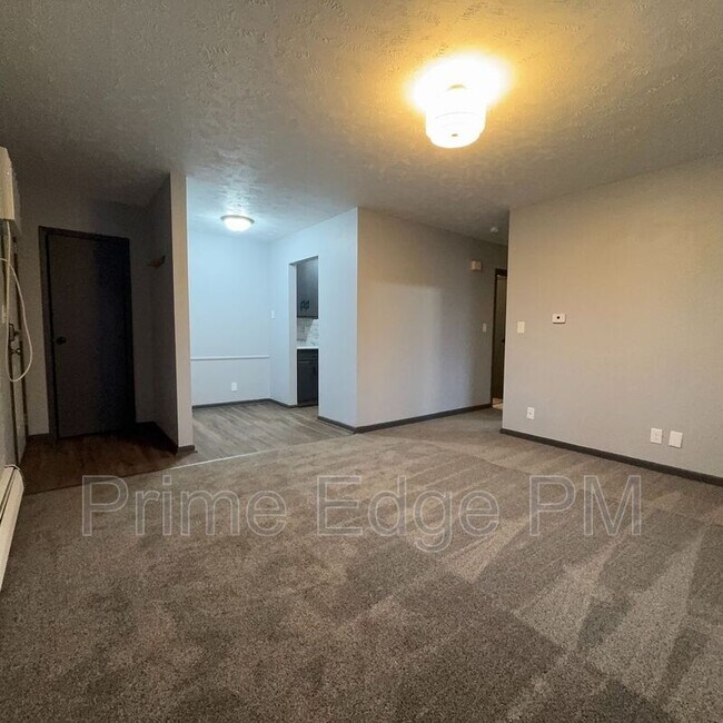 Building Photo - 4900 Huntington Ave