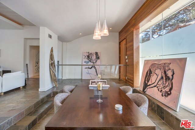 Foto del edificio - 8137 Amor Rd