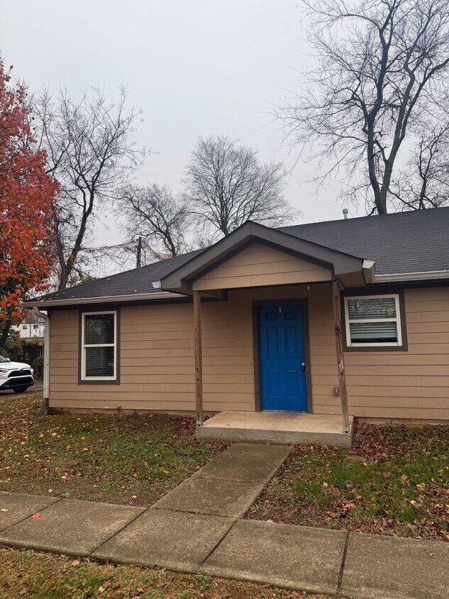 Foto principal - 604 41st Ave N