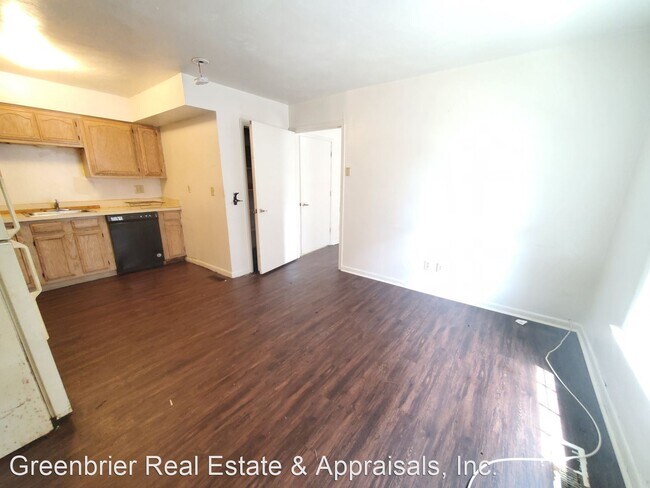 Building Photo - 1 br, 1 bath House - 9600 7th Bay St #5
