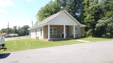 Building Photo - 2402 Prince Ave