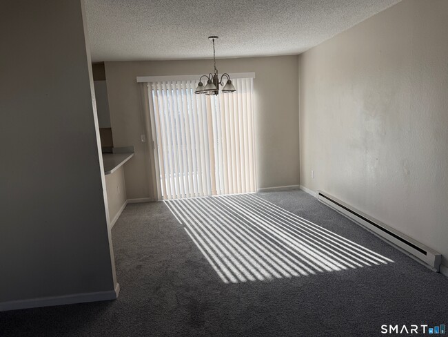 Foto del edificio - 925 Oronoke Rd