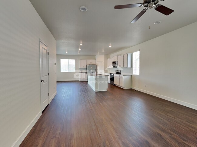 Foto del edificio - 8264 Joyce St