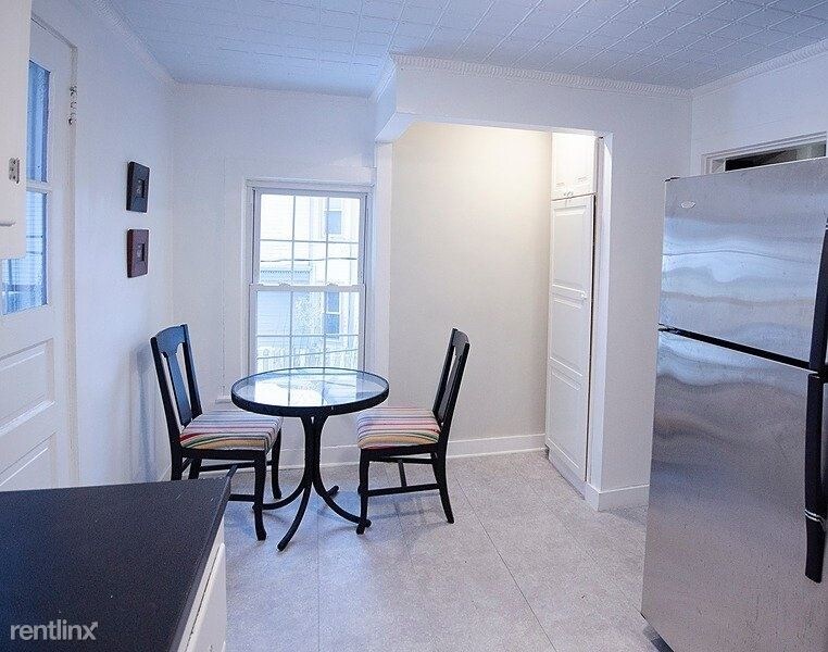 Primary Photo - 2 br, 1 bath Apartment - 278 Albany Avenue 2F