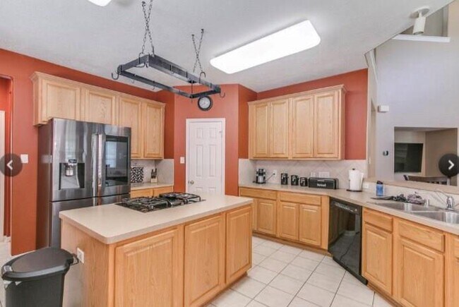 Building Photo - 13739 Lakewood Meadow Dr